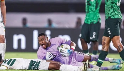 Nigerian goalkeeper Stanley Nwabali